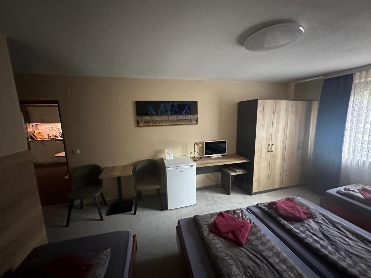 Hotel Pension Pamina Berlin Exteriör bild