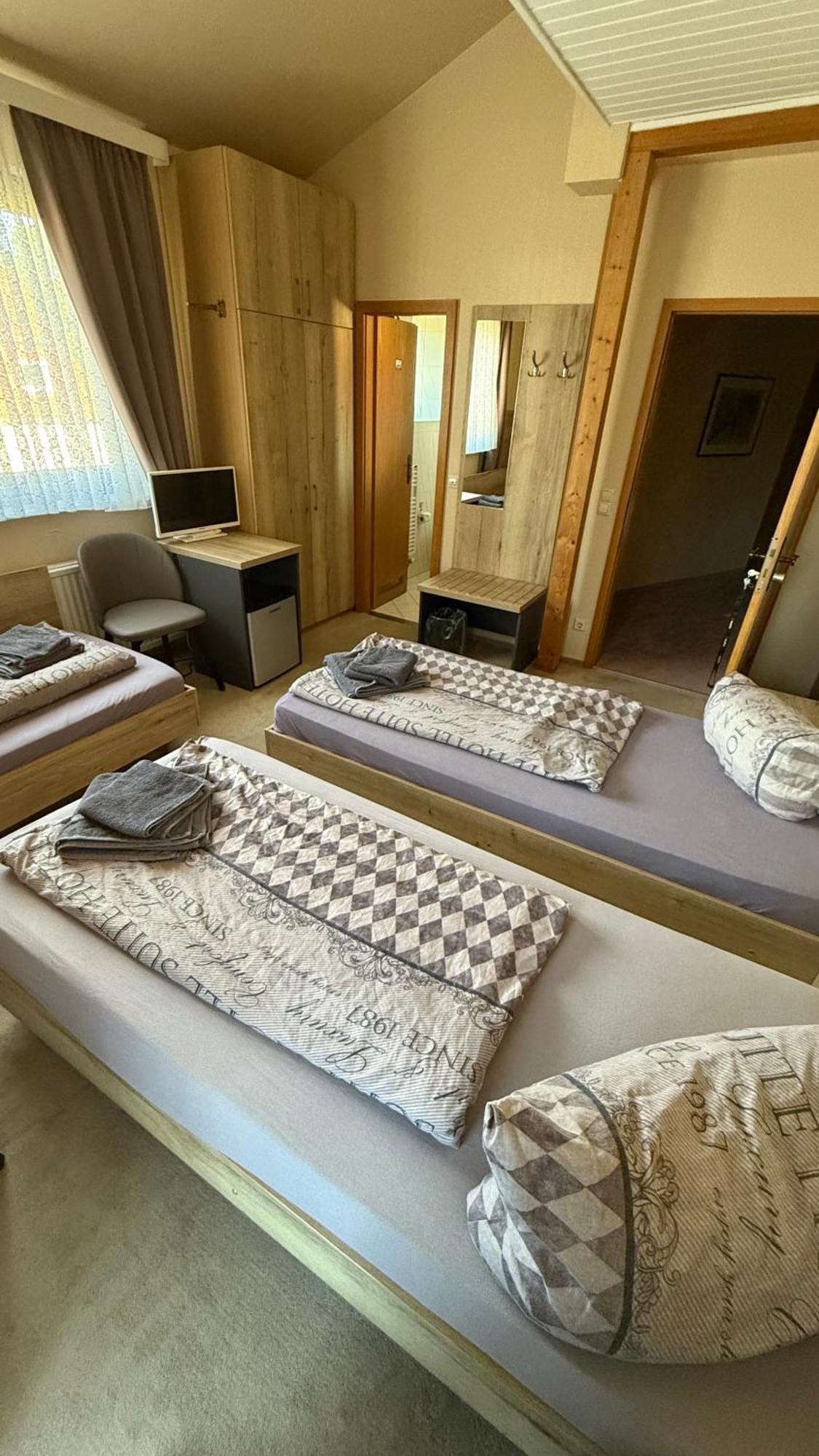Hotel Pension Pamina Berlin Exteriör bild